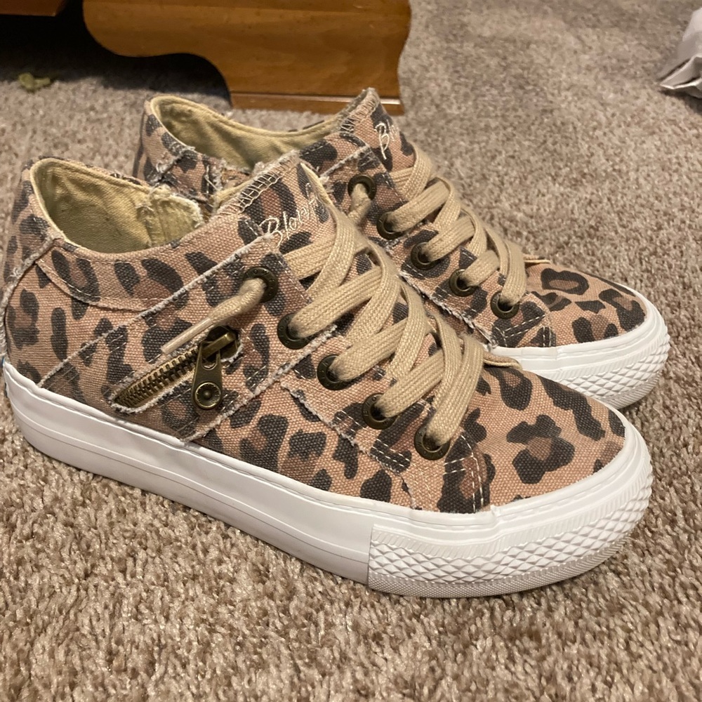 Cheetah Blowfish Slip ons